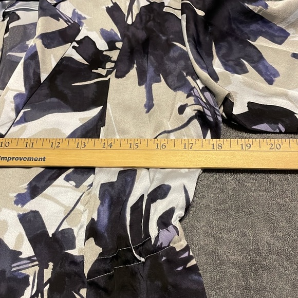 NIC + ZOE Women’s Size L Tunic: one button front, 3/4 sleeve. Blue Multicolor - Picture 13 of 14